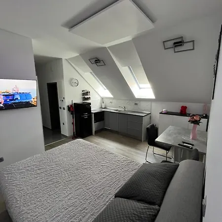 Апартаменты Apartmaslb *